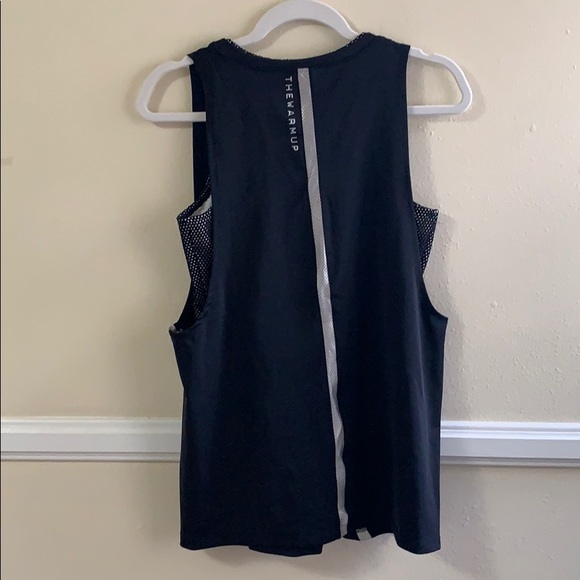Layered tank tops - Picture 2 of 5